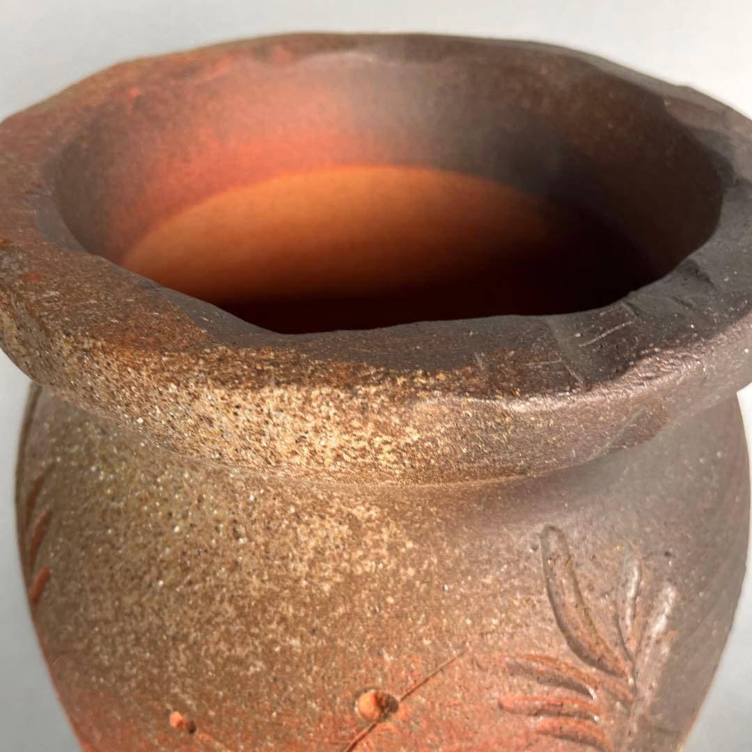 信楽焼傘立て  灰釉草花彫 高さ43cm