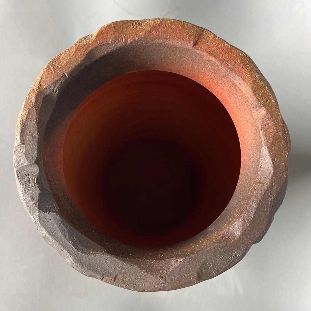 信楽焼傘立て  灰釉草花彫 高さ43cm