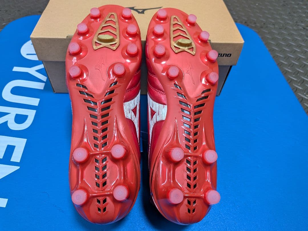 ミズノモナルシーダネオⅢプロ　ZEROグライドシューレース　箱付き