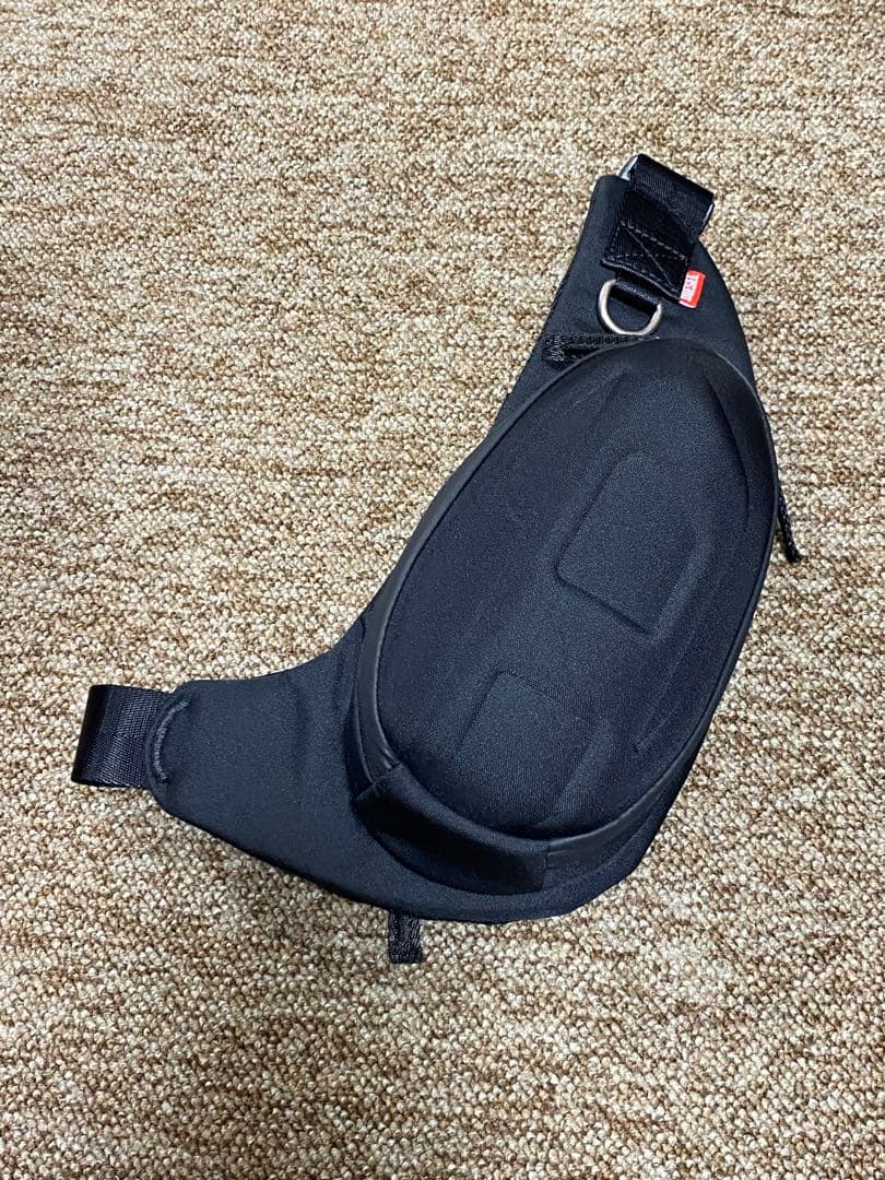 DIESEL ディーゼル 1DR-POD CROSSBODY ブラック