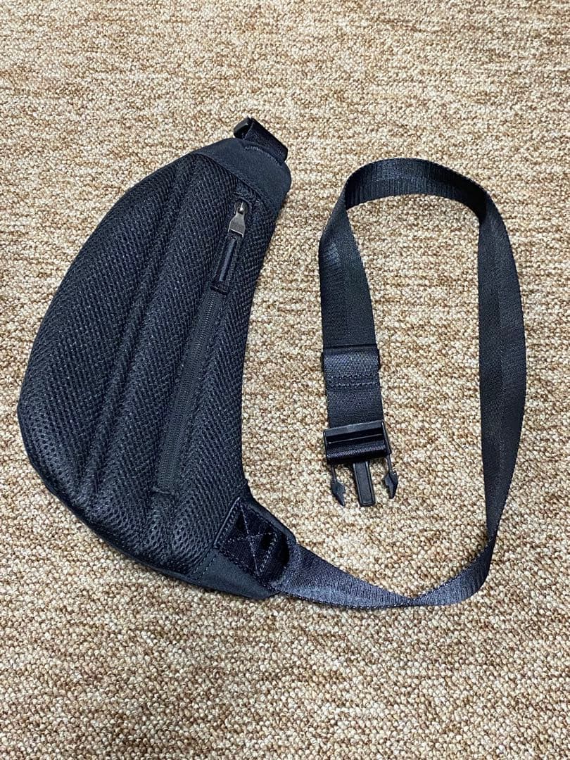 DIESEL ディーゼル 1DR-POD CROSSBODY ブラック