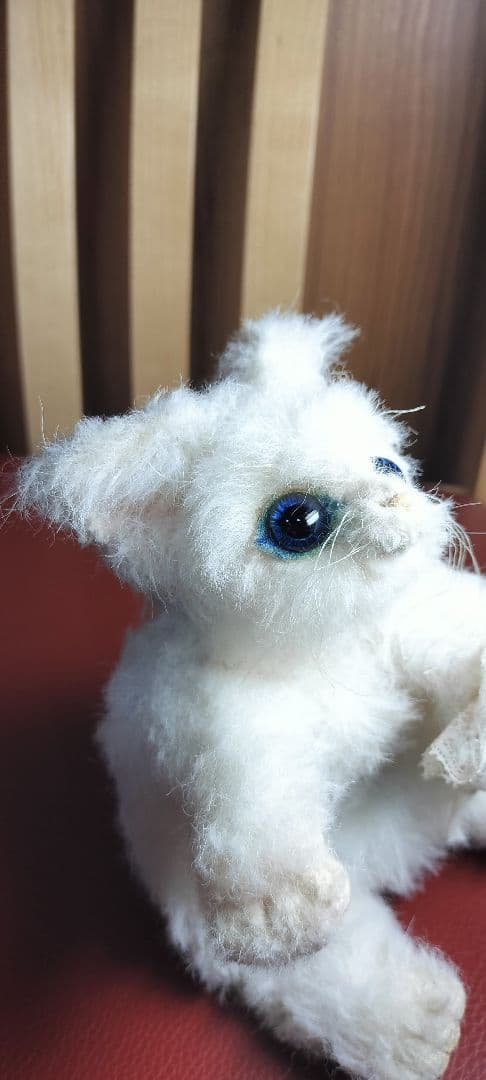 国内作家ゴトウユミコ様☆ラグジュアリーな猫☆