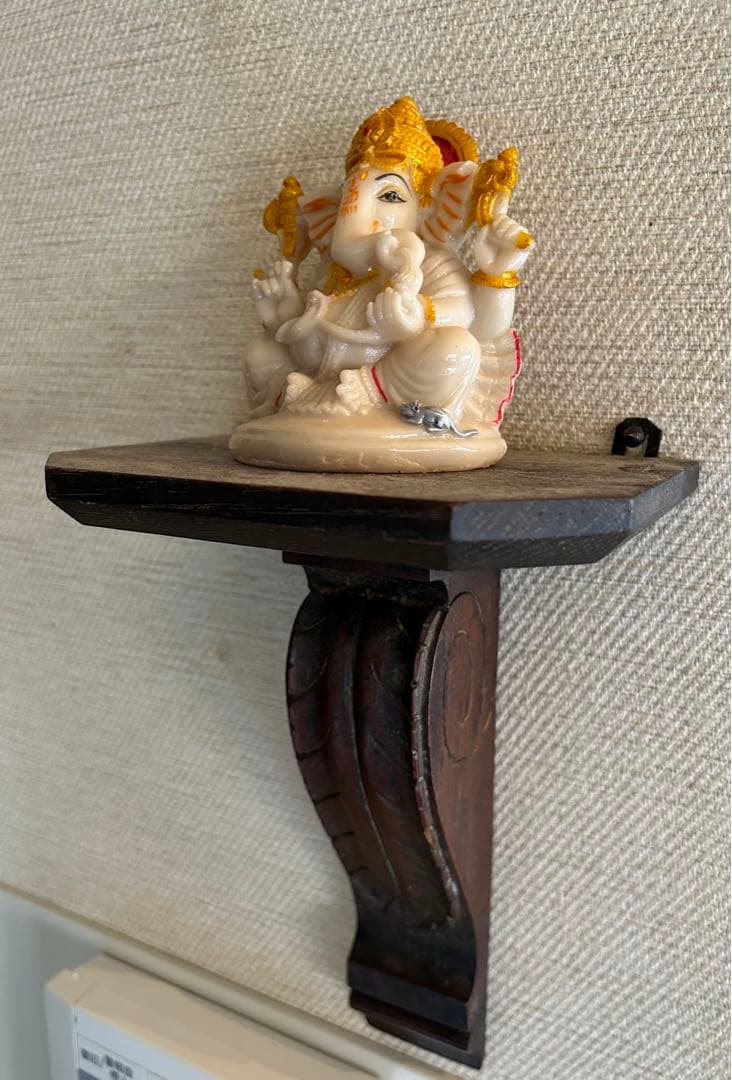 アンティーク花台？燭台？(上に乗せてる物は付きません)