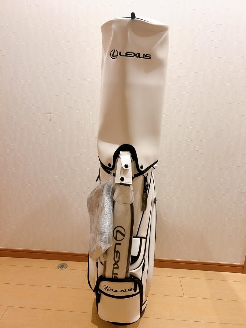 【新品未使用】レクサス キャディバッグ ゴルフバッグ（アイアンカバー付き ）