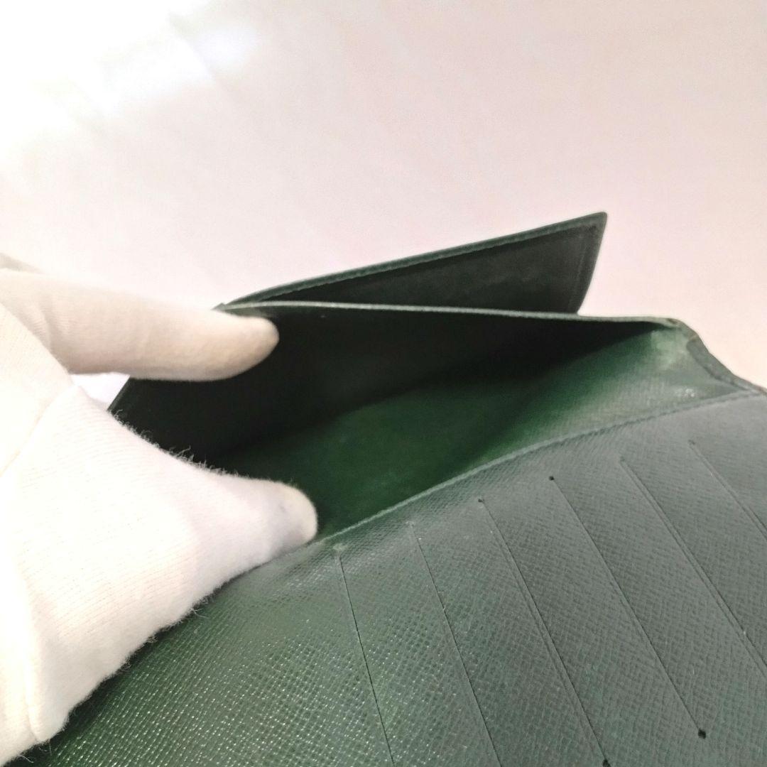 LOUISVUITTON ルイヴィトン 長財布 タイガ ポルトカルト グリーン