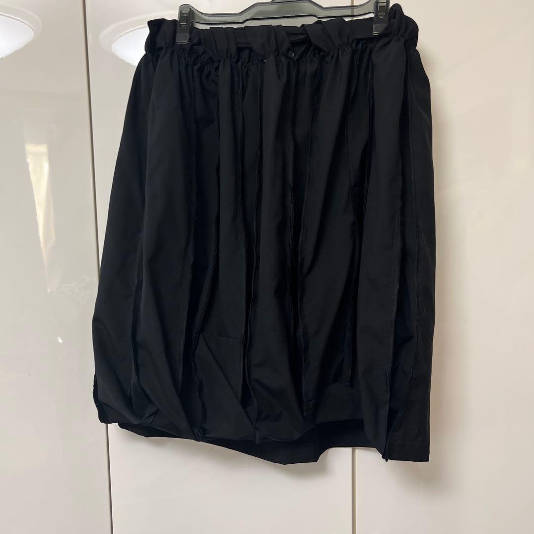 最終タオコムデギャルソン黒ひざ丈スカートXS ウエスト後ろゴムサイズ大きい方にも