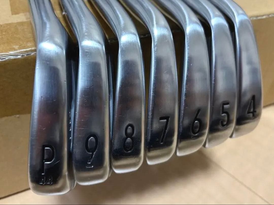 タイトリスト T100S アイアン　4~PW 7本セット