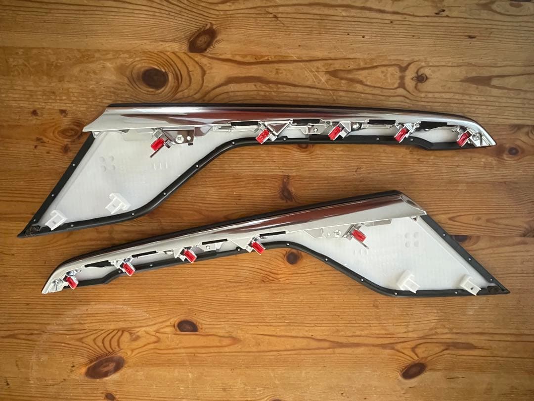 マツダCX-5 KF用 ニーレストパッド　左右セット