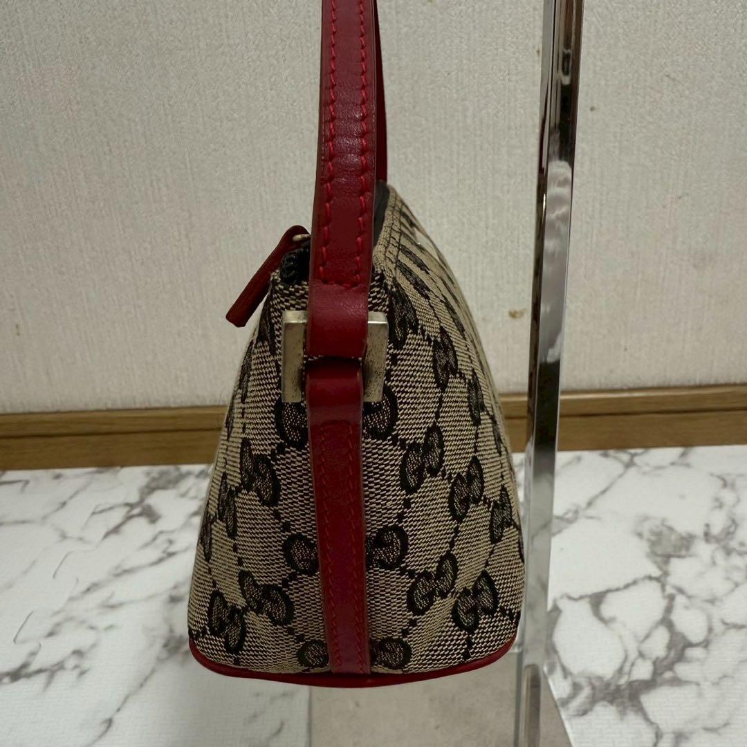 バッグ Gucci Accessory Pouch GG Canvas Handbag