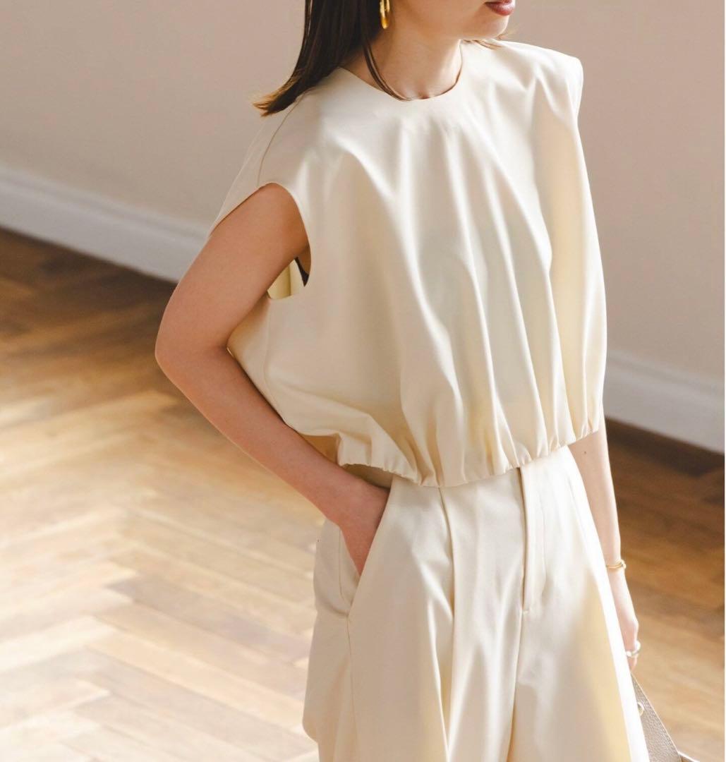 Noble 完売ブラウス　ホワイト