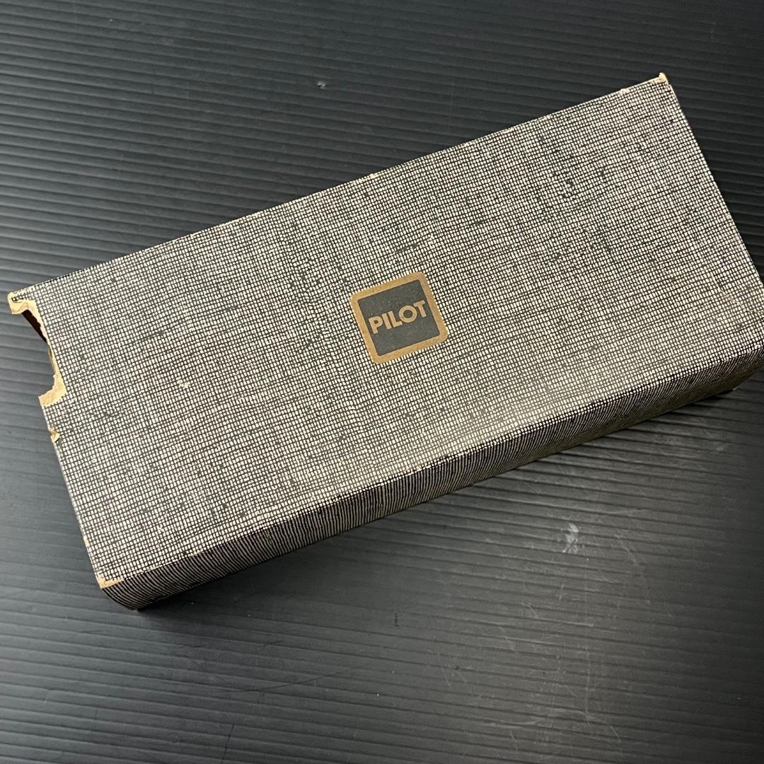 72 パイロット Elite エリート 18K-750 万年筆 格子柄 18金