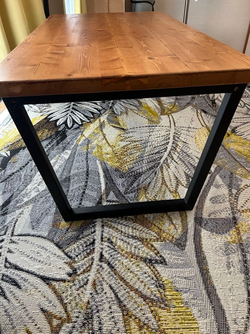 LOWYA木製天板のセンターテーブル　引き取り10.000円