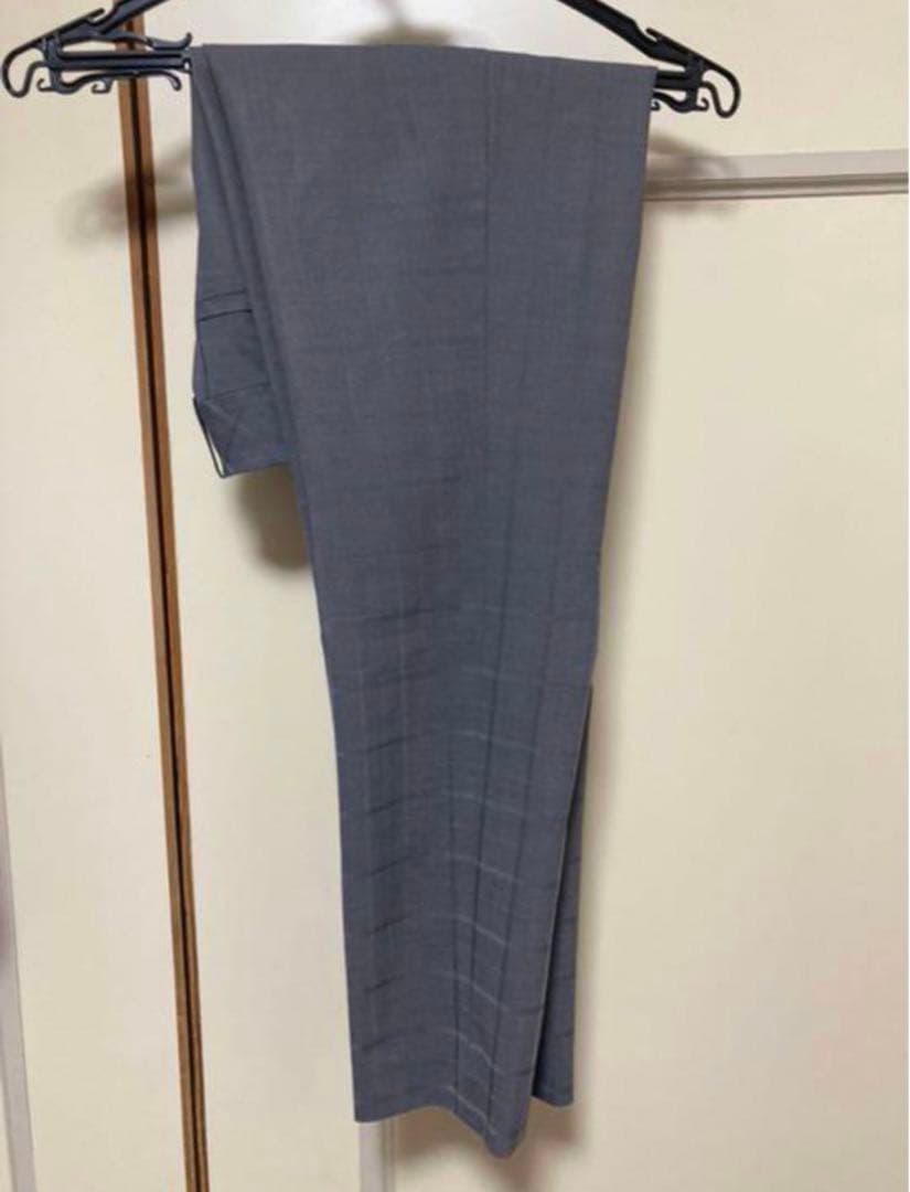 レディーススーツ4セット