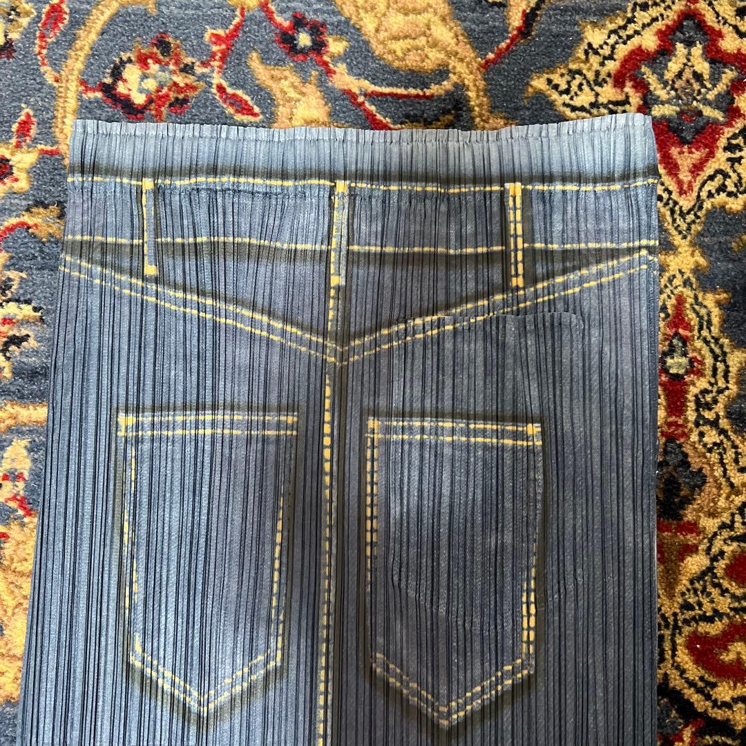 PLEATS PLEASE ISSEY MIYAKE デニム柄パンツ