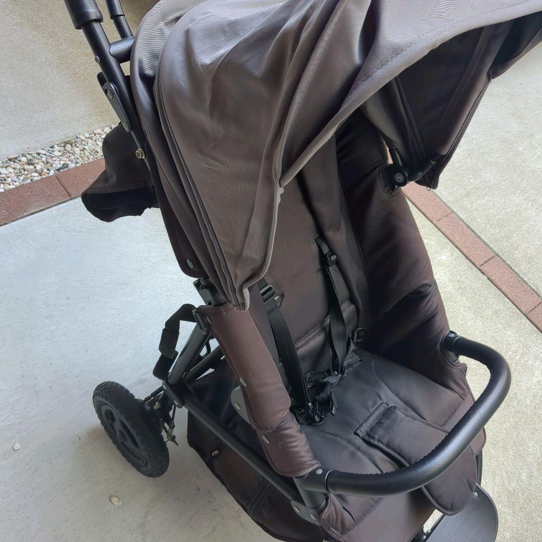 エアバギー　ココプレミア　空気入れ付き　モカ　ブラック