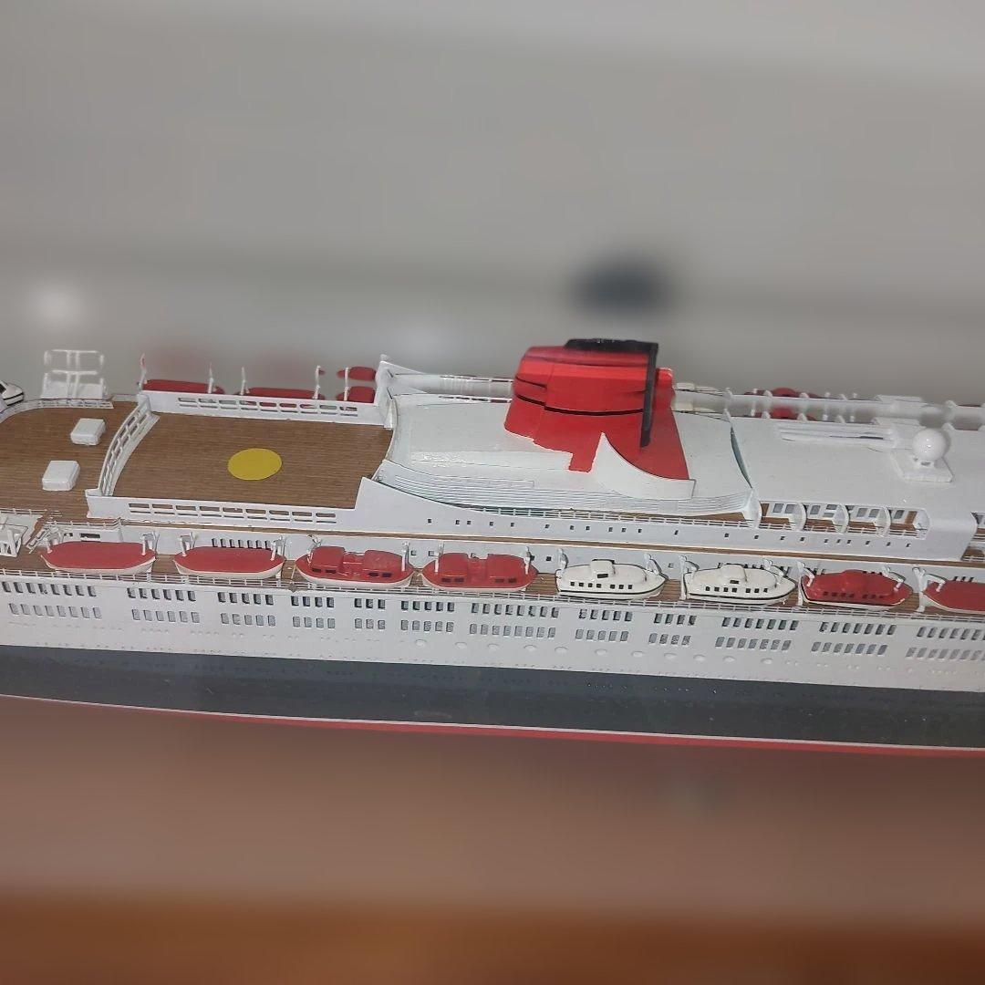 ラ*ー様 Queen Elizabeth 2の詳細な模型 CUNARD 船模型