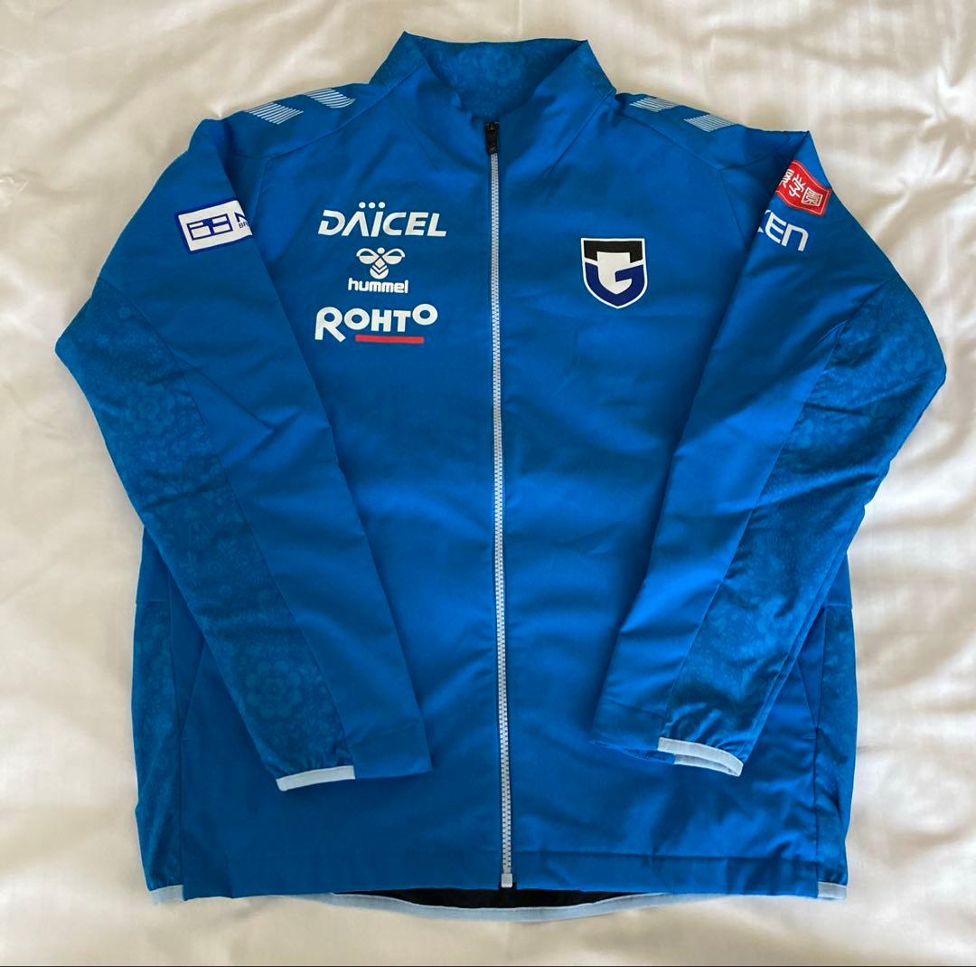 ガンバ大阪　ウォーマー