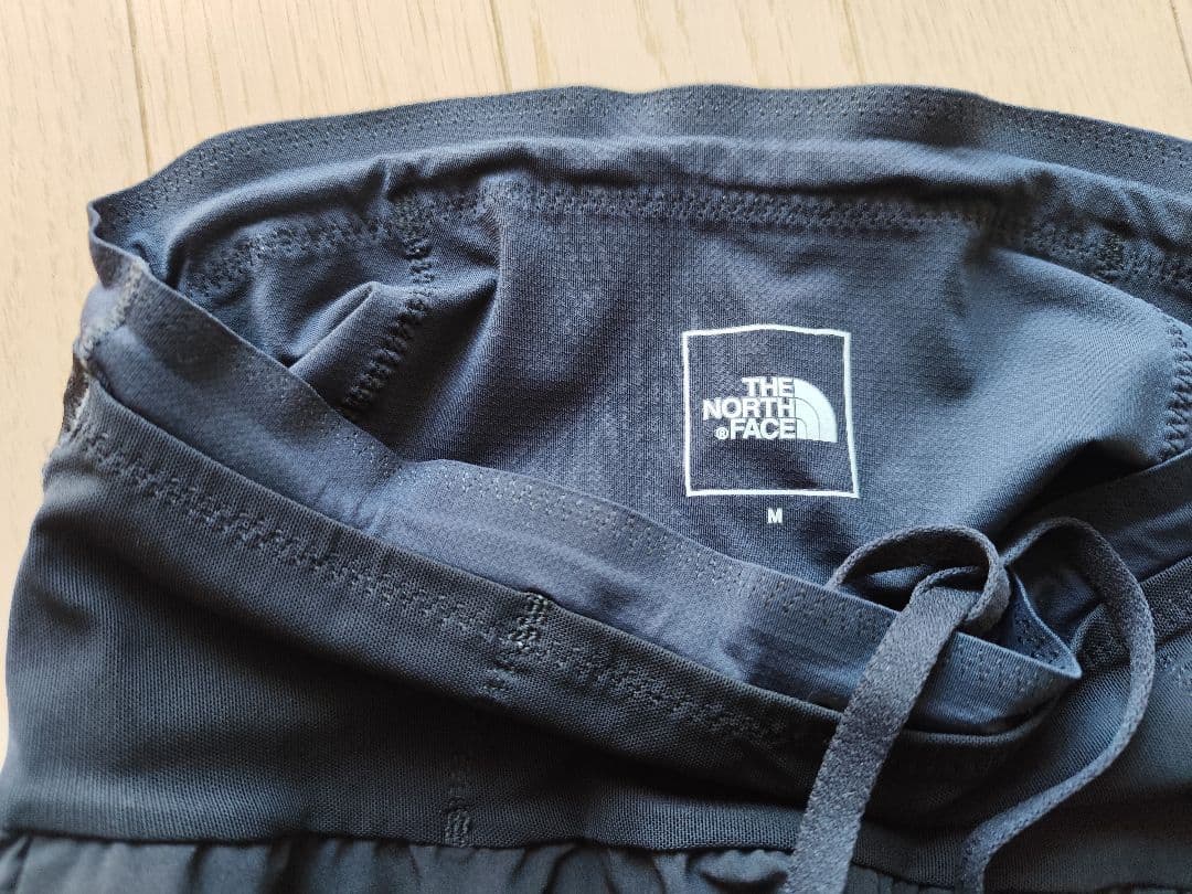THE NORTH FACE ブラックショーツ Tシャツ2枚 Mサイズボトル