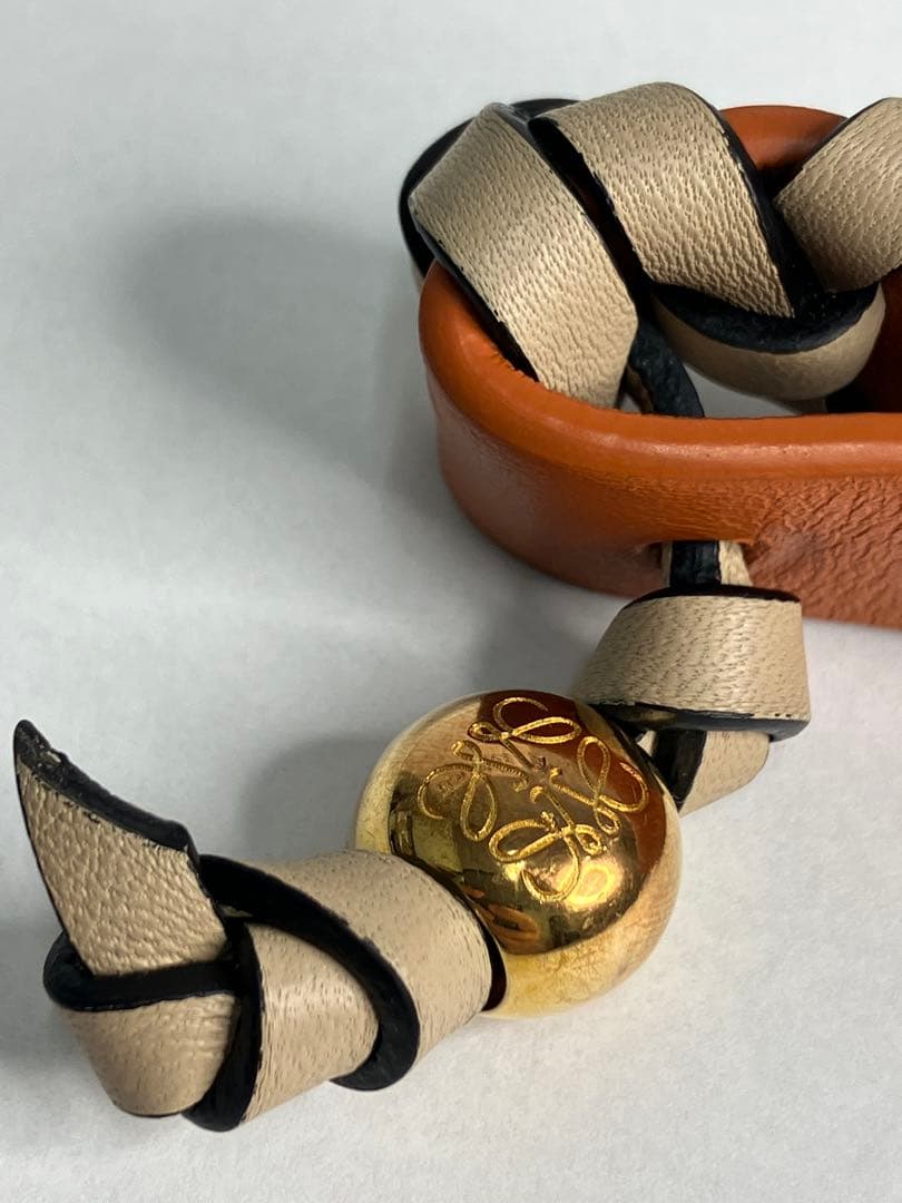 LOEWE クロスブレイデッド キーリング　アナグラム ロエベ オレンジ 箱付き