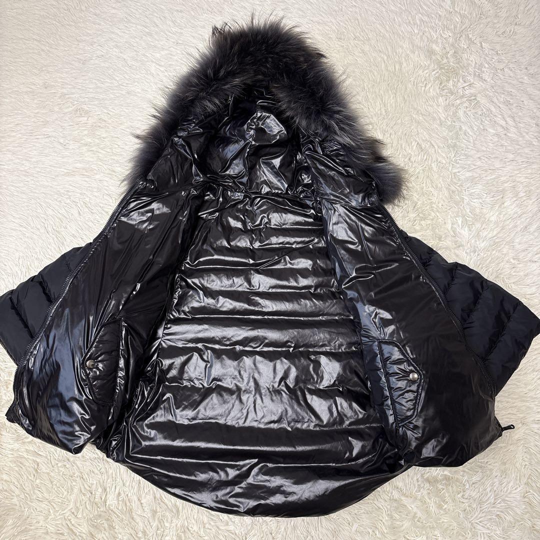 TATRAS タトラス マーレ ポンチョ リバーシブル ダウンジャケット 黒