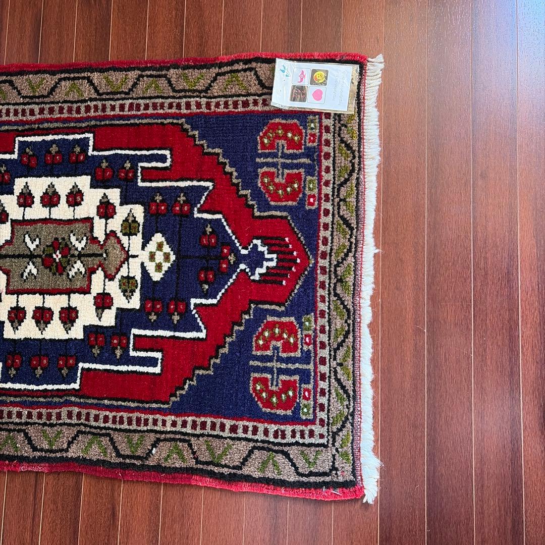 トルコ絨毯　手織り玄関マット　wool100% 未使用ビンテージ　86×51