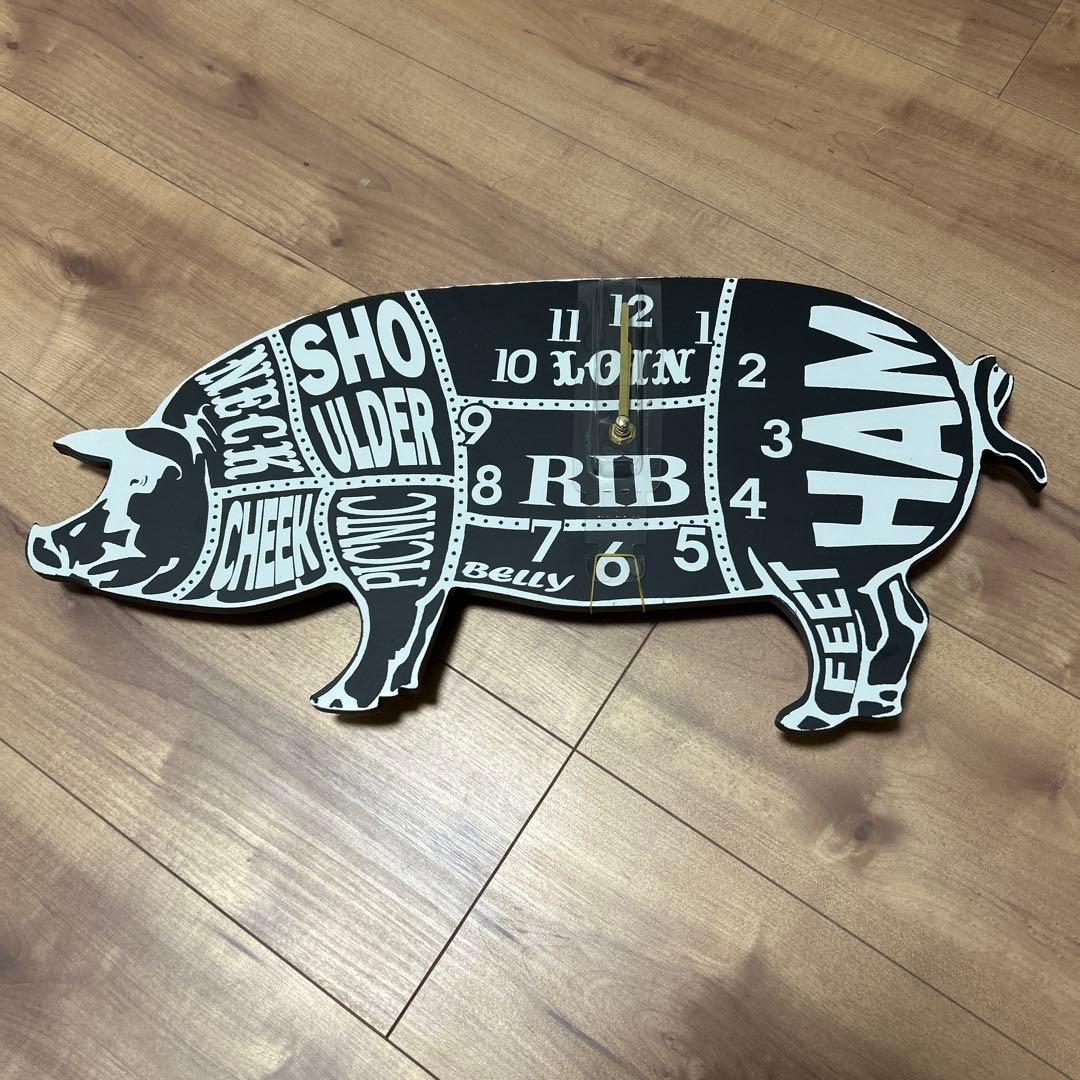 ヴィンテージデザインの壁掛け時計