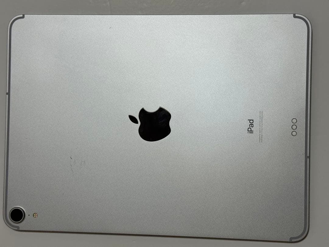 Apple iPad Pro 11インチ（第1世代） セルラーモデル