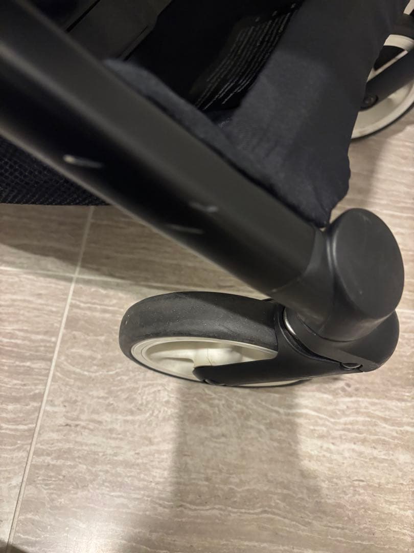 サイベックス　リベル　ベビーカー　cybex