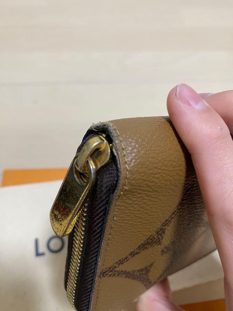 ルイヴィトンM69353ジャイアントモノグラムリバース ジッピーウォレット長財布