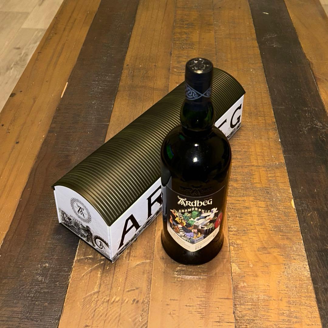 アードベッグ　アナモルフィック　700ml 1本 25周年ギフトボックス