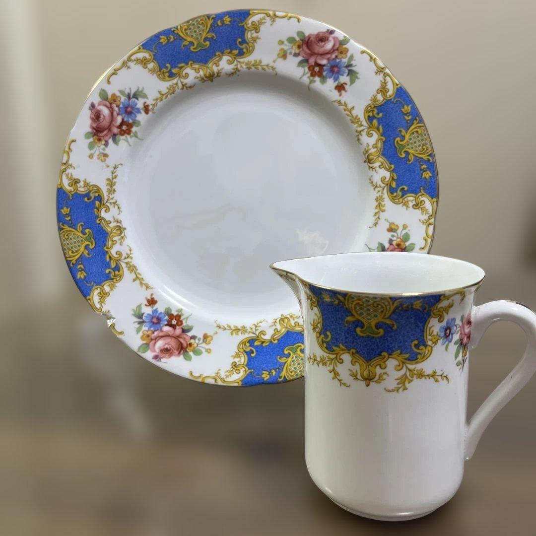 イギリスアンティーク　WINDSORの皿とミルクピッチャーのセット