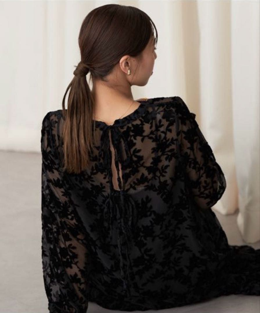 ＊週末値下中＊【チャオパニック】前後2WAY ベロアフラワーティアードワンピース