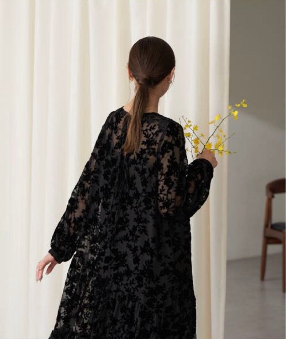 ＊週末値下中＊【チャオパニック】前後2WAY ベロアフラワーティアードワンピース