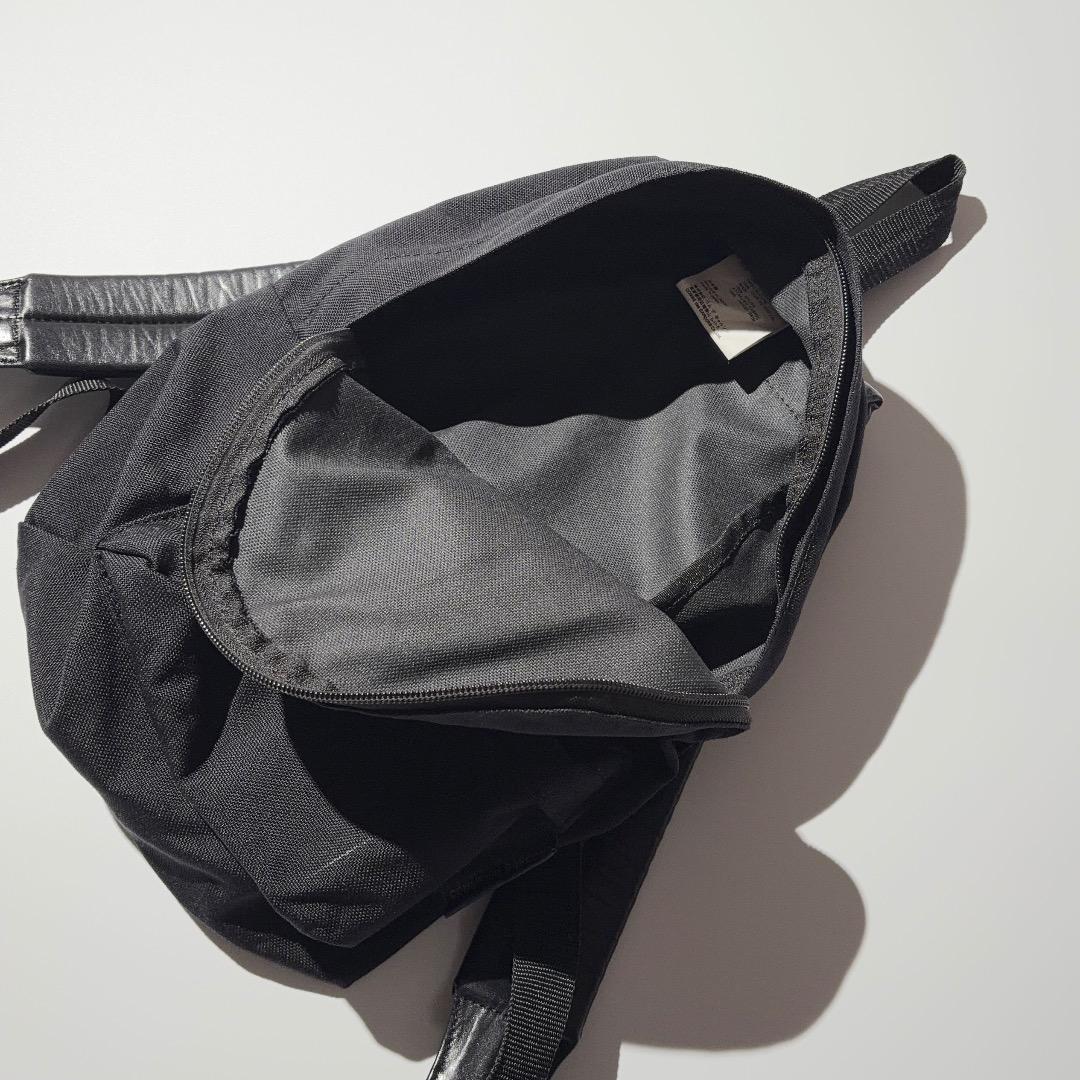 COMME des GARCONS スモールバックパック GZ-K202