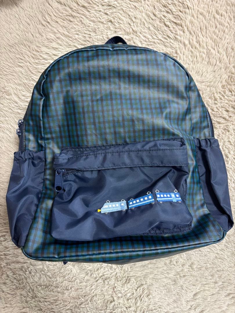 【未使用品】familiar チェック柄リュック　4月21日までしばさん専用