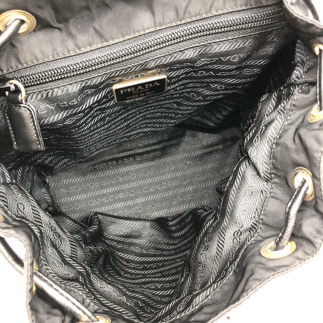 ✨超人気✨プラダ リュック ゴールドチェーン 三角ロゴプレート ナイロン 黒