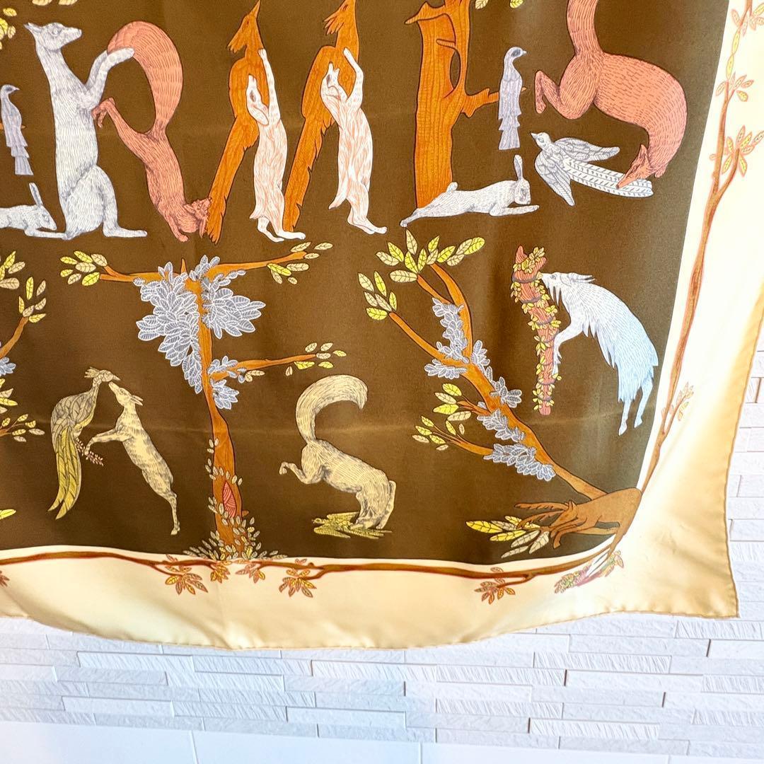 カルネ訳あり　HERMES エルメス スカーフ アニマル柄 ブラウン