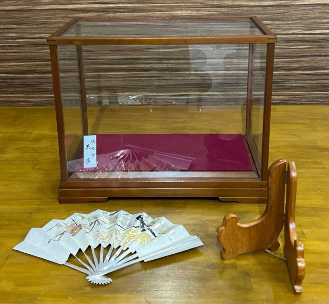 銀製　末廣置物　8号　扇面置物　利昭作　110ｇ　松竹梅　ガラスケース入り