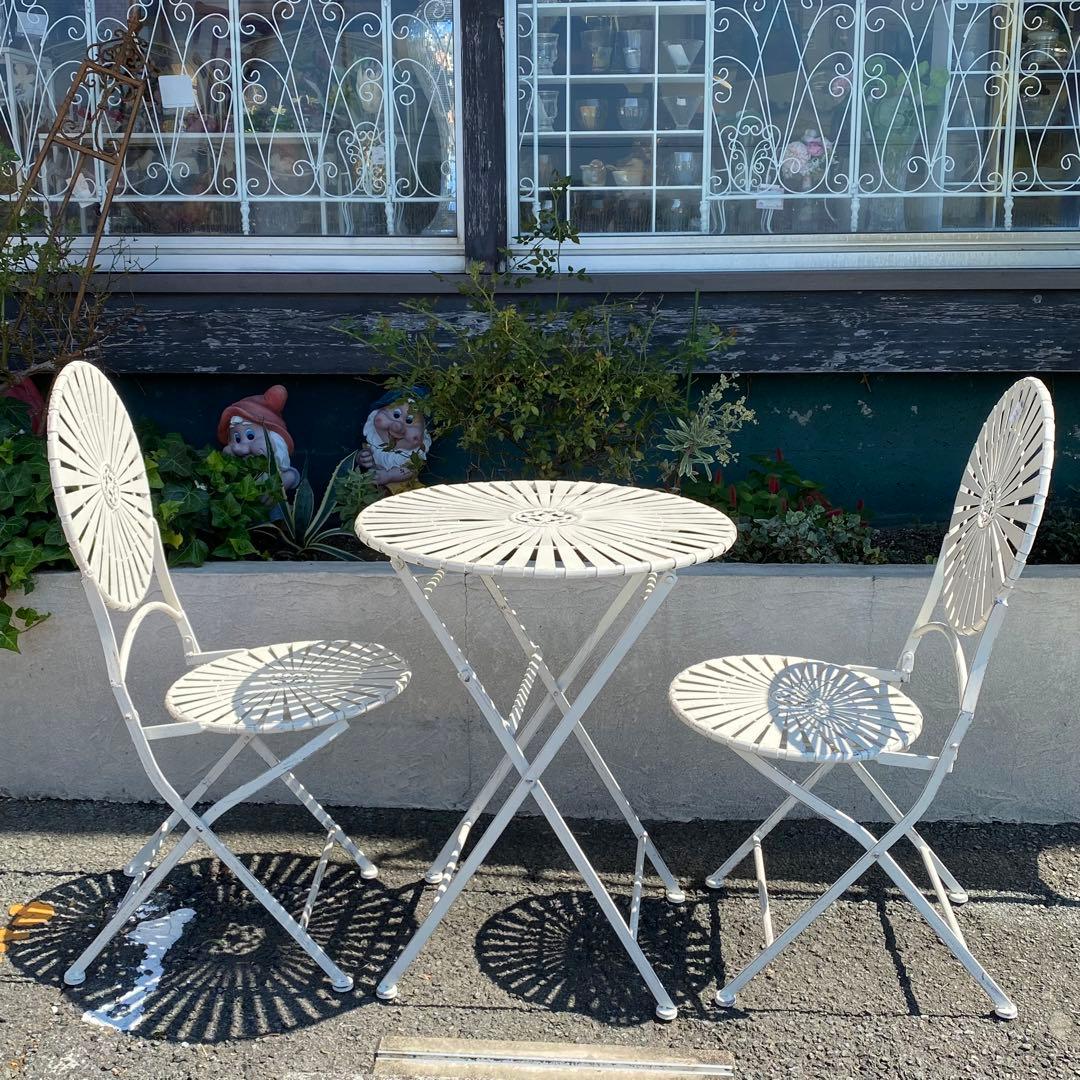 ホワイトアイアン ガーデンテーブルセット 丸テーブル 庭 ベランダ 2人 テラス