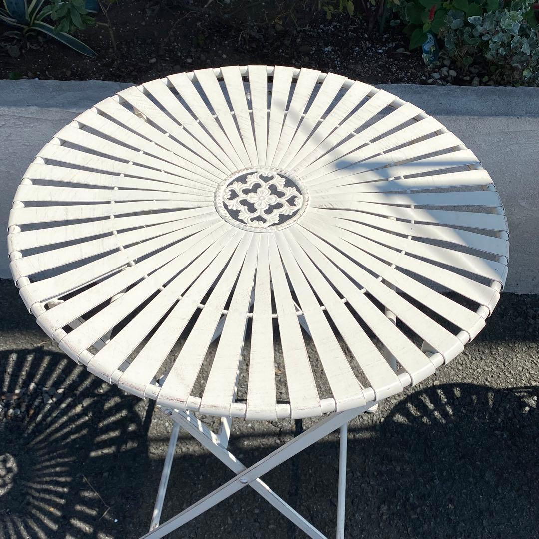 ホワイトアイアン ガーデンテーブルセット 丸テーブル 庭 ベランダ 2人 テラス