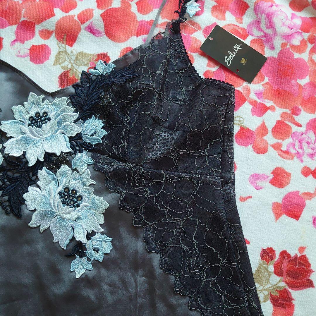 新品サルート94Gマリア・テレジアスリップ Lプレステージ店舗限定