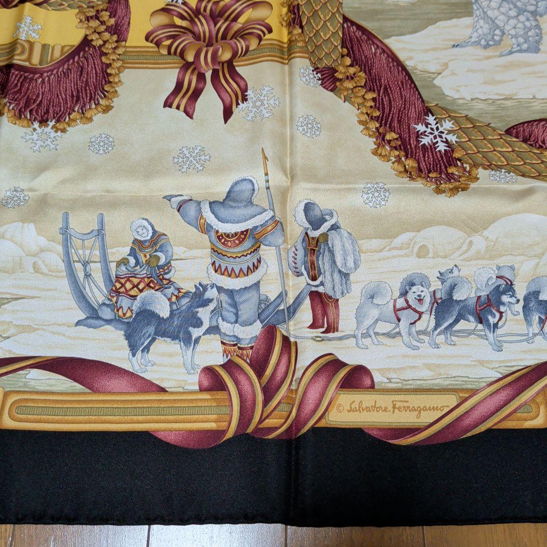 フェラガモ　FERRAGAMO　シルクスカーフ　アニマル柄　新品未使用