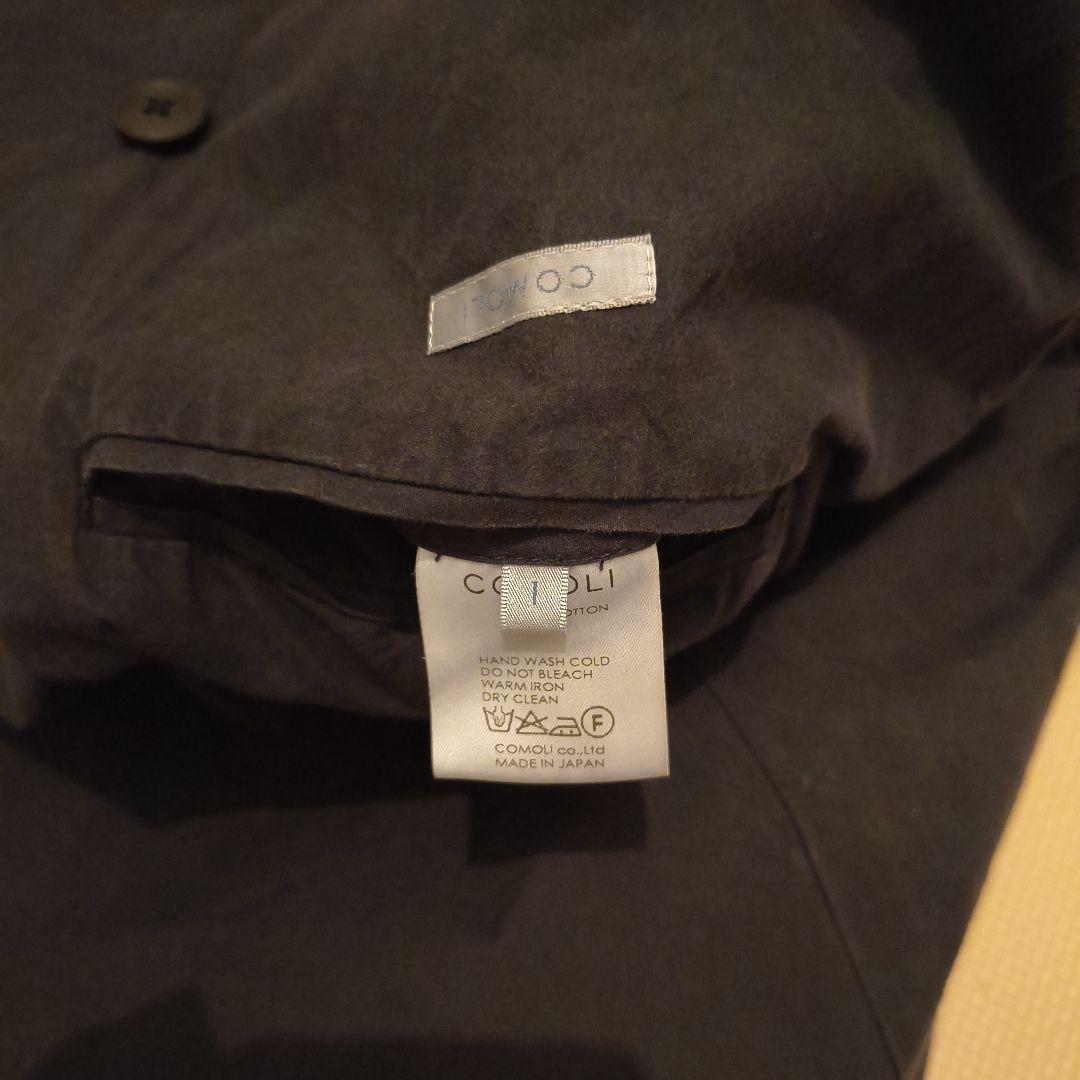 COMOLIコモリ　　マッキノウコート