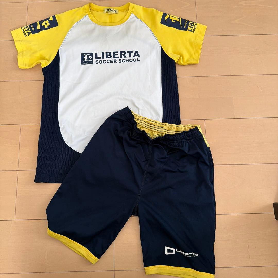 リベルタサッカースクール　ユニフォーム上下JLサイズ