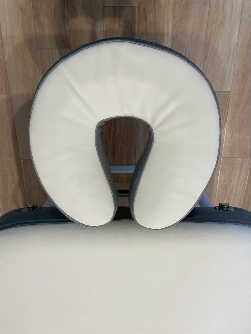 マッサージ　ベッド　エステ　　施術　折りたたみ　専用ケースカバーあり