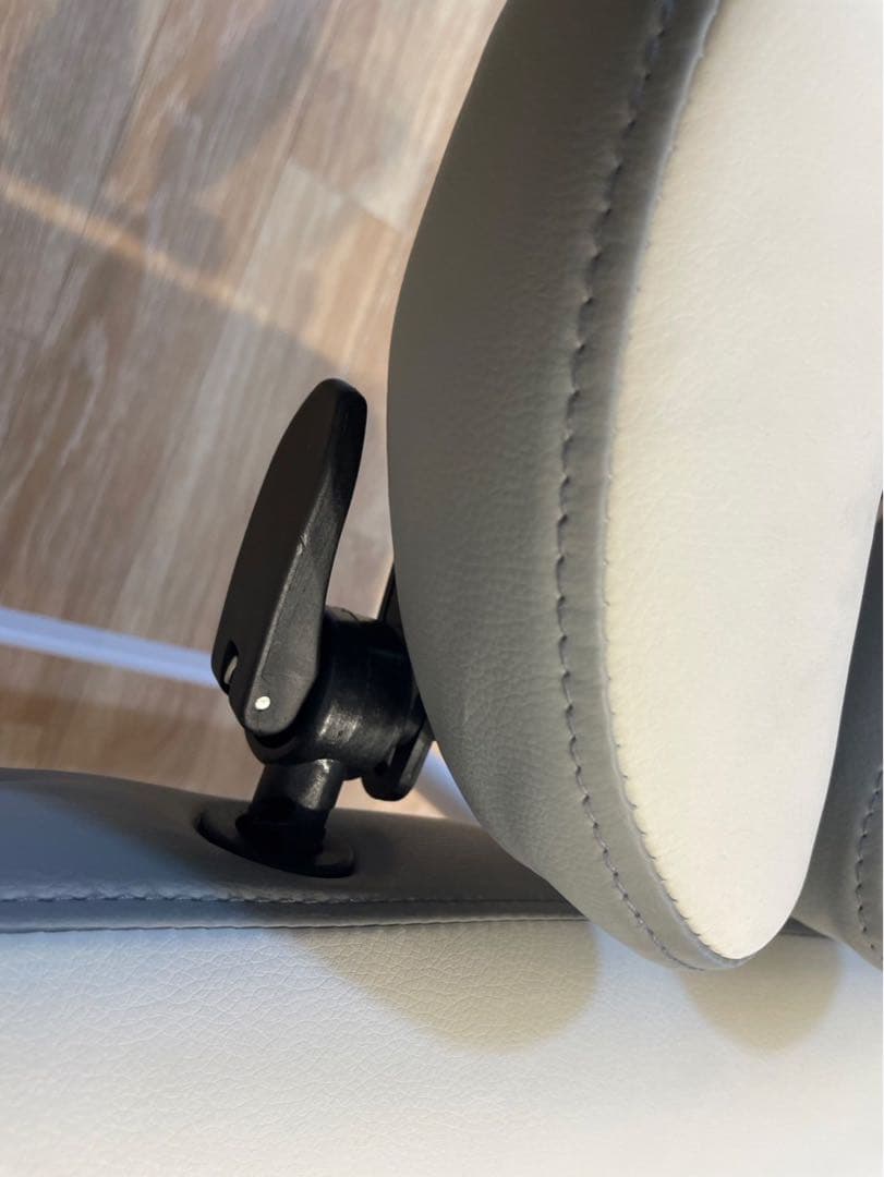 マッサージ　ベッド　エステ　　施術　折りたたみ　専用ケースカバーあり