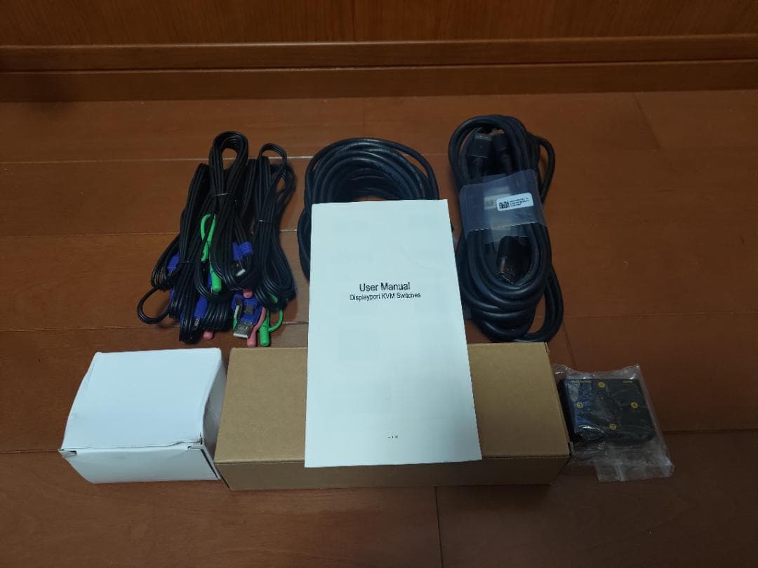 KVMスイッチ4台PC対応HDMI + DP デュアルモニター