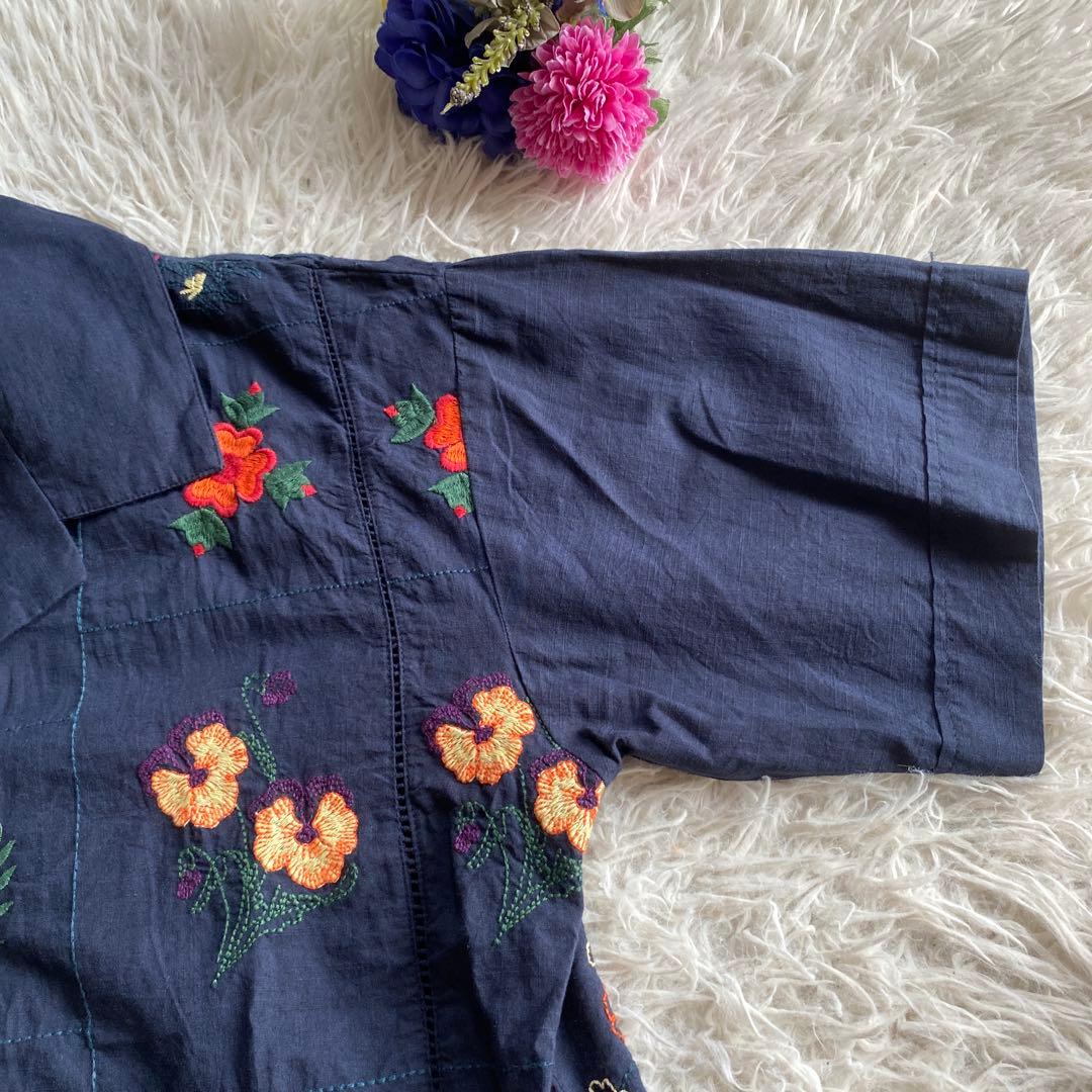 あちゃこわんこ(о´∀`о)パッチワーク　刺繍　シャツ freada