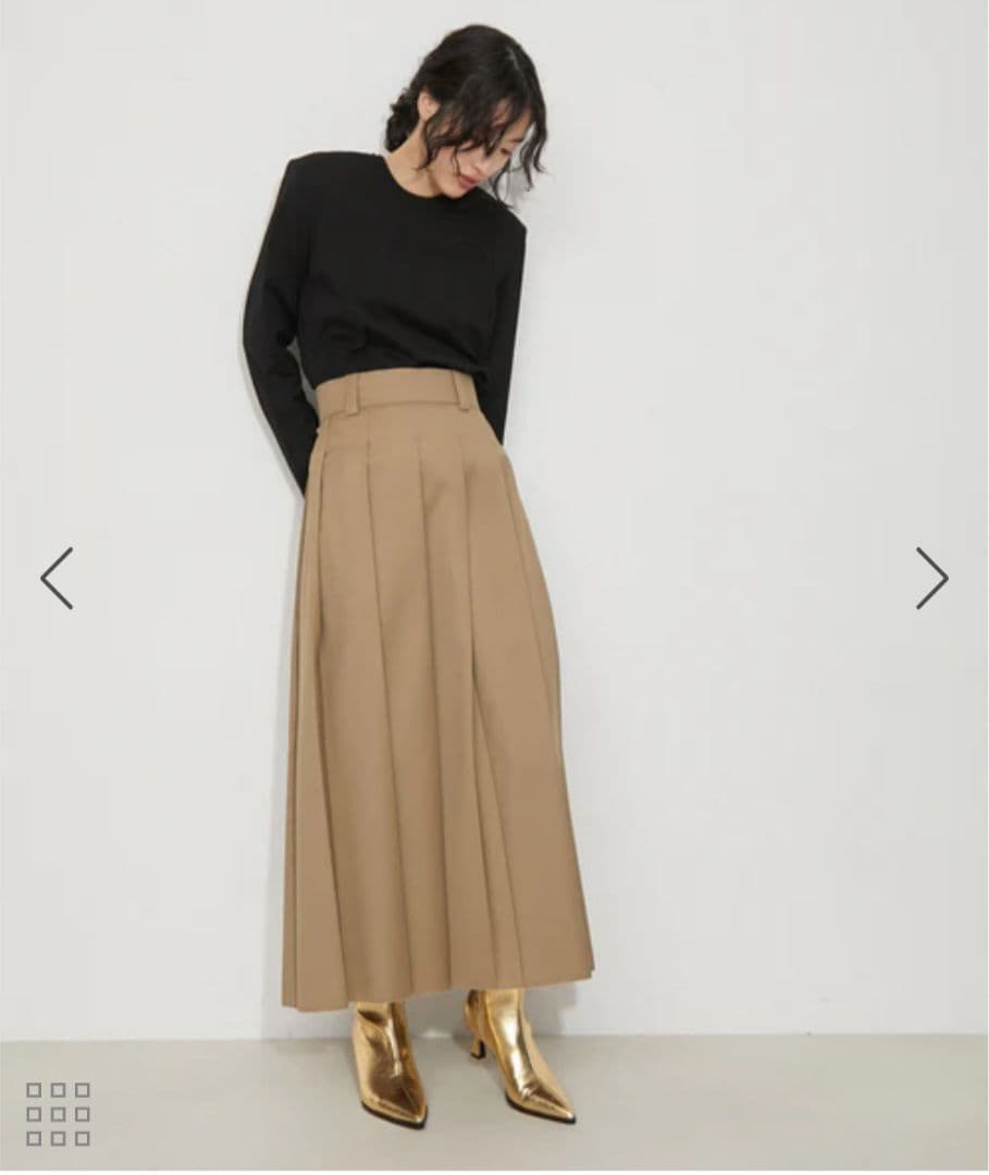 ADAM ET ROPÉ FEMME アダムエロペ フロントプリーツスカート