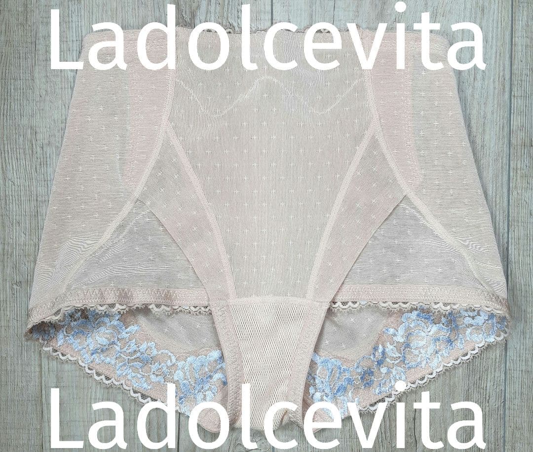 美品 マルコ　デコルテ リュミエス ショートガードル M64/ロゼ/199